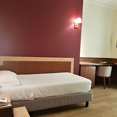 Hotel Astra 4*