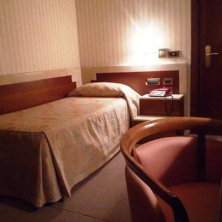 ホテル アストラ 4*