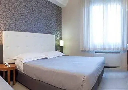 Hotel Astra 4*